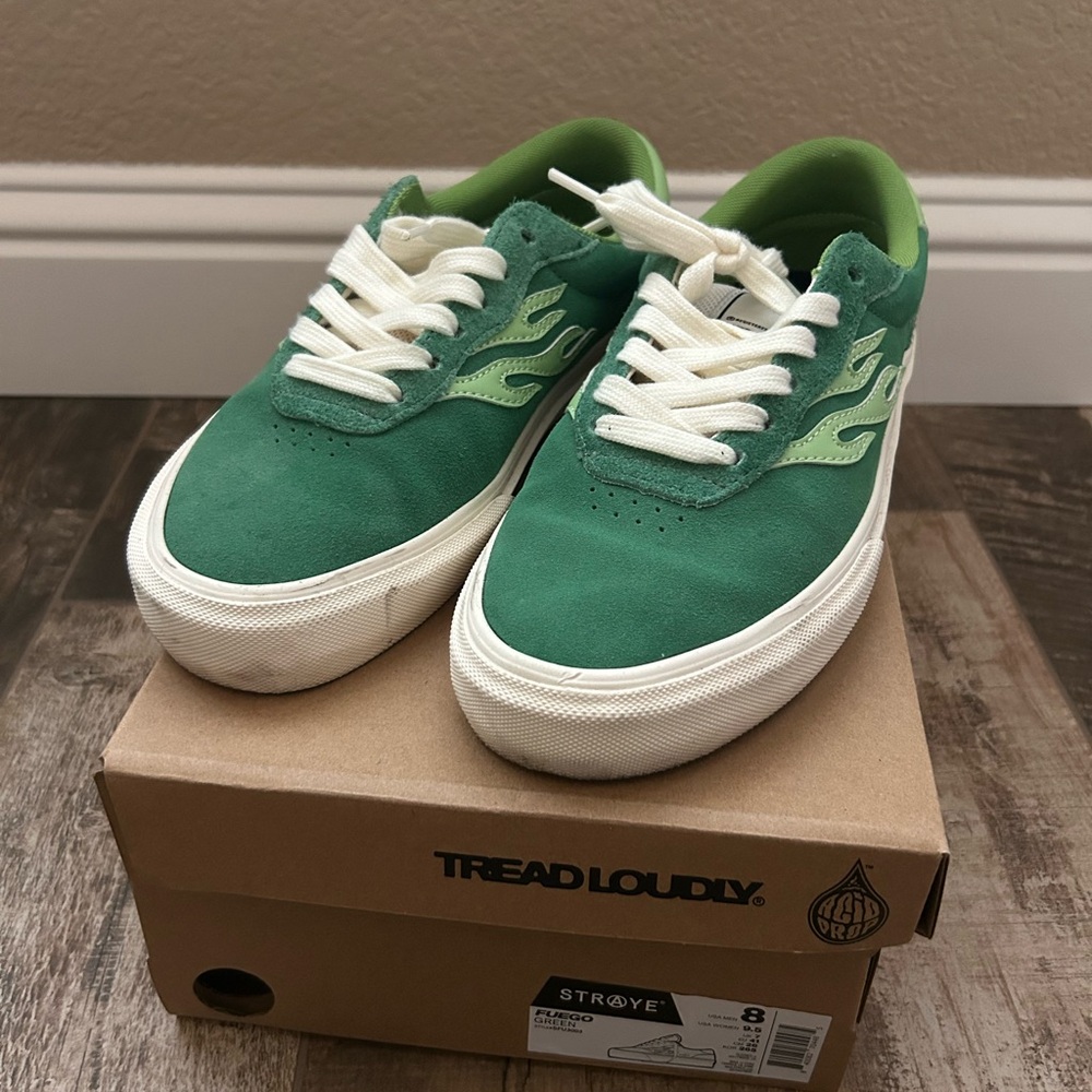 STRAYE Fuego Green and White Sneakers